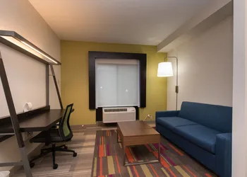 Holiday Inn Express Hotel & Suites in North East (Erie) by IHG hotel thumbnail 2