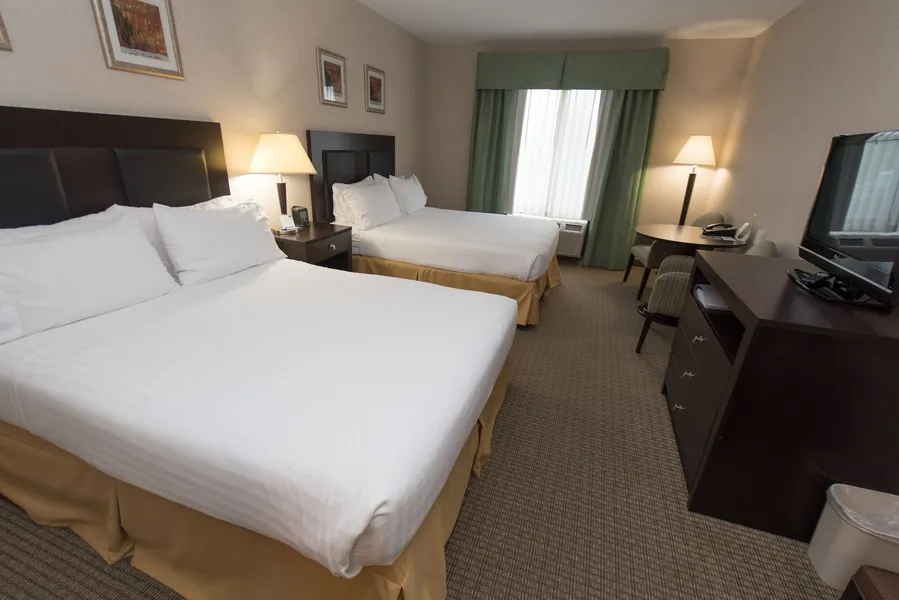 Holiday Inn Express Hotel & Suites in North East (Erie) by IHG hotel detail image 6