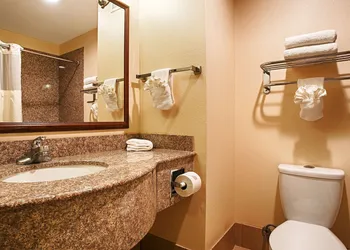 Best Western I-5 Inn & Suites hotel thumbnail 7