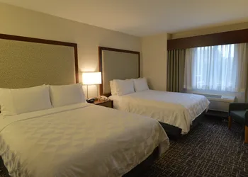 Holiday Inn Hotel & Suites Minneapolis - Lakeville by IHG hotel thumbnail 5