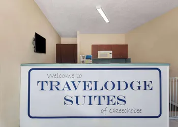 Travelodge Suites by Wyndham Lake Okeechobee hotel thumbnail 2