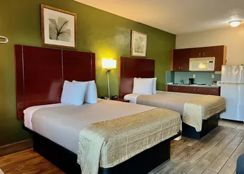 Travelodge Suites by Wyndham Lake Okeechobee hotel thumbnail 4
