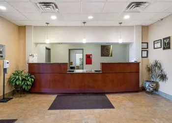 Comfort Inn & Suites Watertown - 1000 Islands hotel thumbnail 2