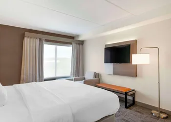Comfort Inn & Suites Watertown - 1000 Islands hotel thumbnail 5