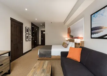 Ermitage du Lac - Les Suites Tremblant hotel thumbnail 7