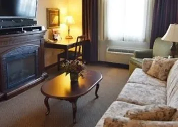 Hearthstone Inn & Suites hotel thumbnail 6
