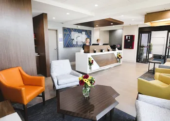 Holiday Inn Express Detroit-Birmingham by IHG hotel thumbnail 2