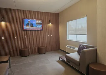 Wingate by Wyndham Pittsburgh/West Mifflin hotel thumbnail 3