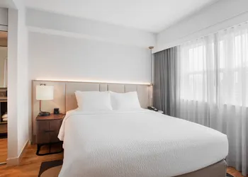 Residence Inn by Marriott Miami Aventura Mall hotel thumbnail 5