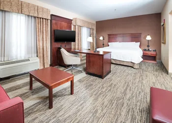 Hampton Inn & Suites Greensburg hotel thumbnail 7