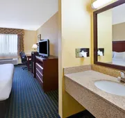 Quality Inn Marshall near I-69 hotel detail image 4