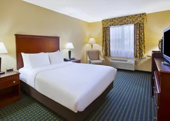 Quality Inn Marshall near I-69 hotel thumbnail 6