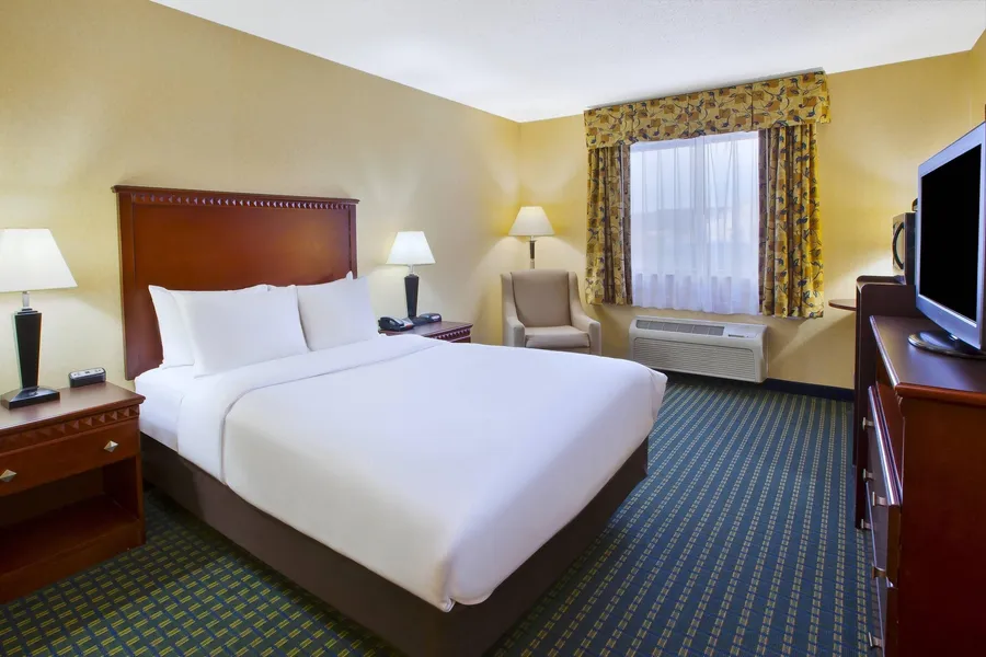 Quality Inn Marshall near I-69 hotel detail image 6