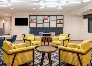 Hampton Inn by Hilton Irvine East - Lake Forest hotel thumbnail 3
