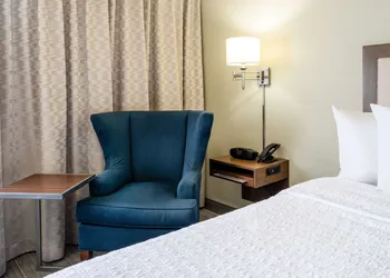 Hampton Inn by Hilton Irvine East - Lake Forest hotel thumbnail 7