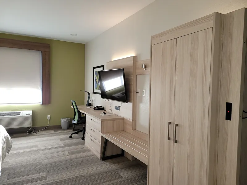 Holiday Inn Express Hotel & Suites VIDOR SOUTH by IHG hotel detail image 6