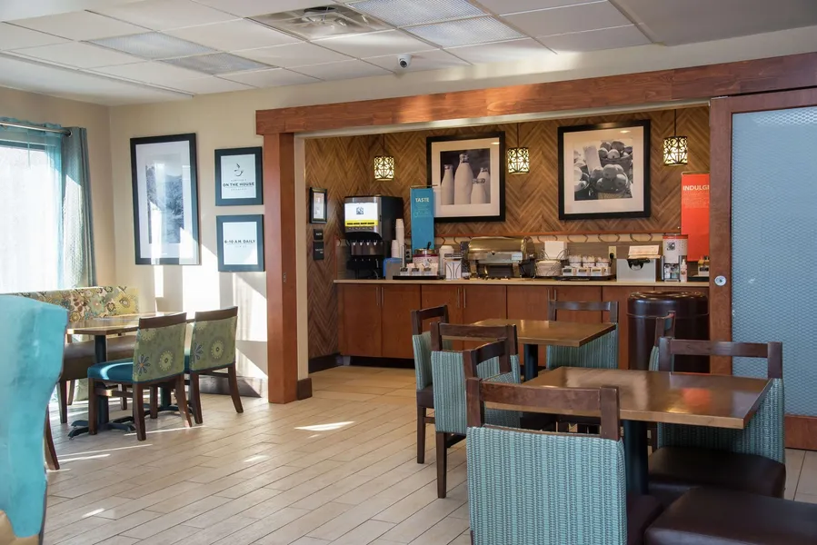 Hampton Inn Summersville hotel detail image 2
