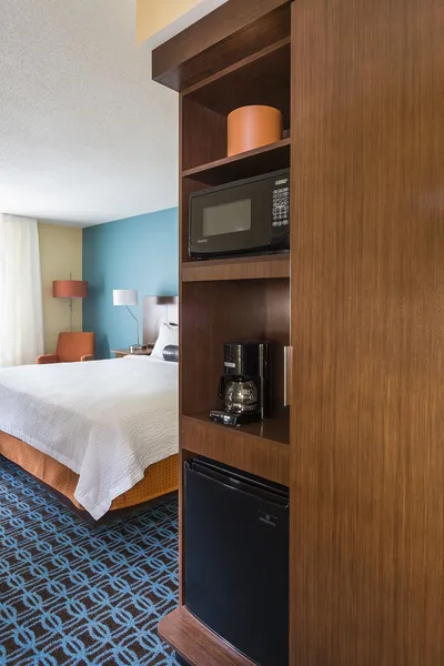 Fairfield Inn & Suites Dallas Park Central hotel detail image 6