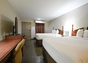 Baymont by Wyndham Warner Robins hotel thumbnail 6