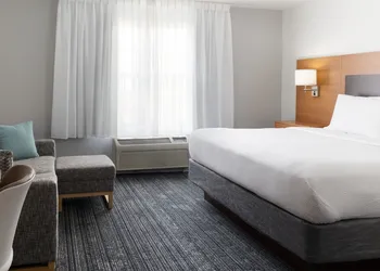 TownePlace Suites by Marriott Sacramento Roseville hotel thumbnail 4