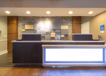 Holiday Inn Express Savannah - Historic District by IHG hotel thumbnail 2