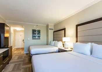 Holiday Inn Express Savannah - Historic District by IHG hotel thumbnail 5