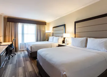 Holiday Inn Express Savannah - Historic District by IHG hotel thumbnail 8