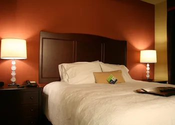 Hampton Inn & Suites Mission hotel thumbnail 7