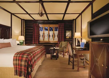 Fairmont Le Chateau Montebello hotel thumbnail 4