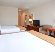 Holiday Inn Express Hotel & Suites Columbus-Groveport by IHG hotel detail image 5