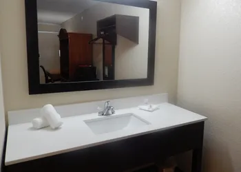 Red Roof Inn Wheelersburg hotel thumbnail 7