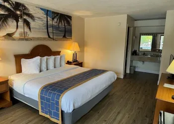 Days Inn by Wyndham Chiefland hotel thumbnail 5