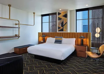 W Minneapolis - The Foshay hotel thumbnail 8