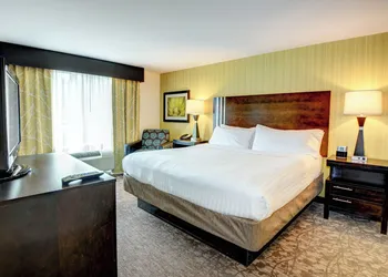 Holiday Inn Express Hotel of Neptune by IHG hotel thumbnail 4