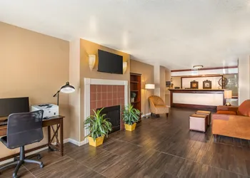 Best Western Luxury Inn hotel thumbnail 2