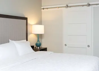 Hampton Inn by Hilton Milwaukee Northwest hotel thumbnail 8