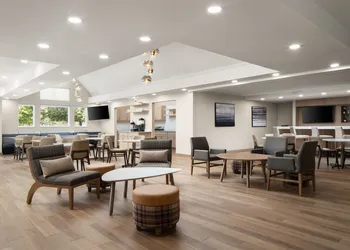 Residence Inn by Marriott Holland hotel thumbnail 2