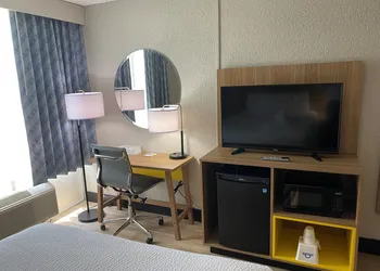 Days Inn & Suites by Wyndham Fort Pierce Midtown hotel thumbnail 6