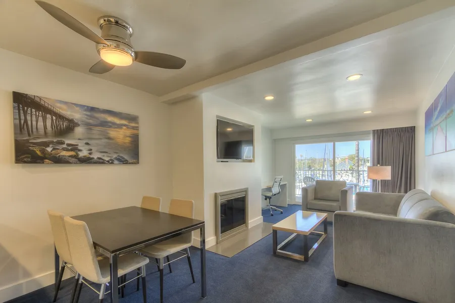 Oceanside Marina Suites hotel detail image 6