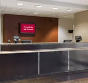 Red Roof Inn PLUS+ Long Island - Garden City hotel detail image 4