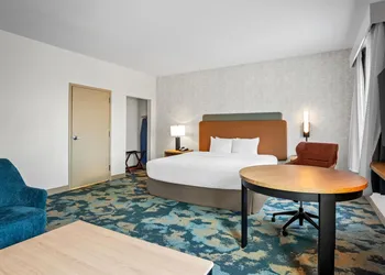 Hampton Inn & Suites Waxahachie hotel thumbnail 8