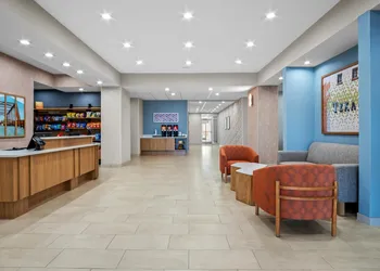 Hampton Inn & Suites Waxahachie hotel thumbnail 2