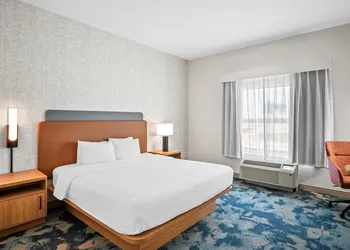 Hampton Inn & Suites Waxahachie hotel thumbnail 5
