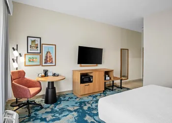 Hampton Inn & Suites Waxahachie hotel thumbnail 6