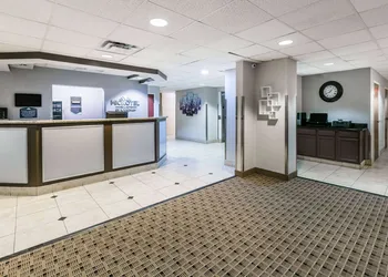 Microtel Inn & Suites by Wyndham Scott/Lafayette hotel thumbnail 2