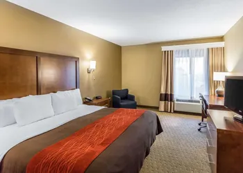 Comfort Inn & Suites Dalton West hotel thumbnail 6