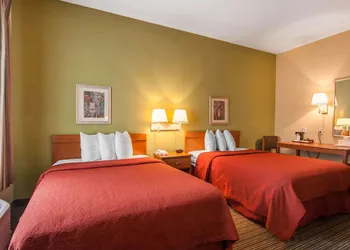 Quality Inn Joplin I-44 hotel thumbnail 6
