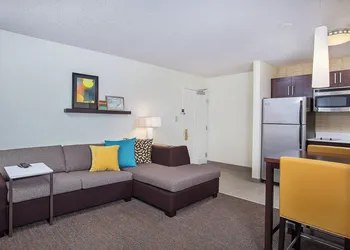 Residence Inn By Marriott Knoxville Cedar Bluff hotel thumbnail 5