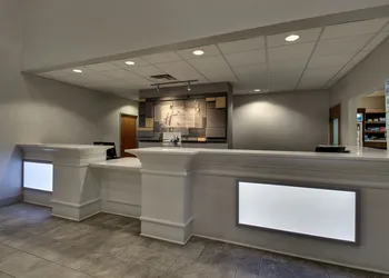 Holiday Inn Express & Suites Waukegan by IHG hotel thumbnail 4