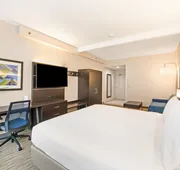 Holiday Inn Express & Suites Delafield by IHG hotel detail image 5